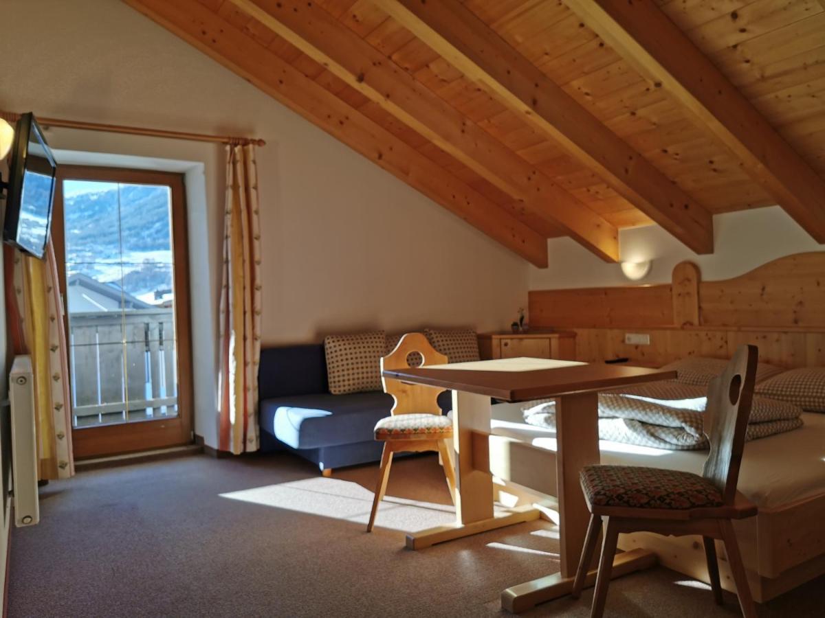 Hotel Garni Schoenblick Sölden Zewnętrze zdjęcie