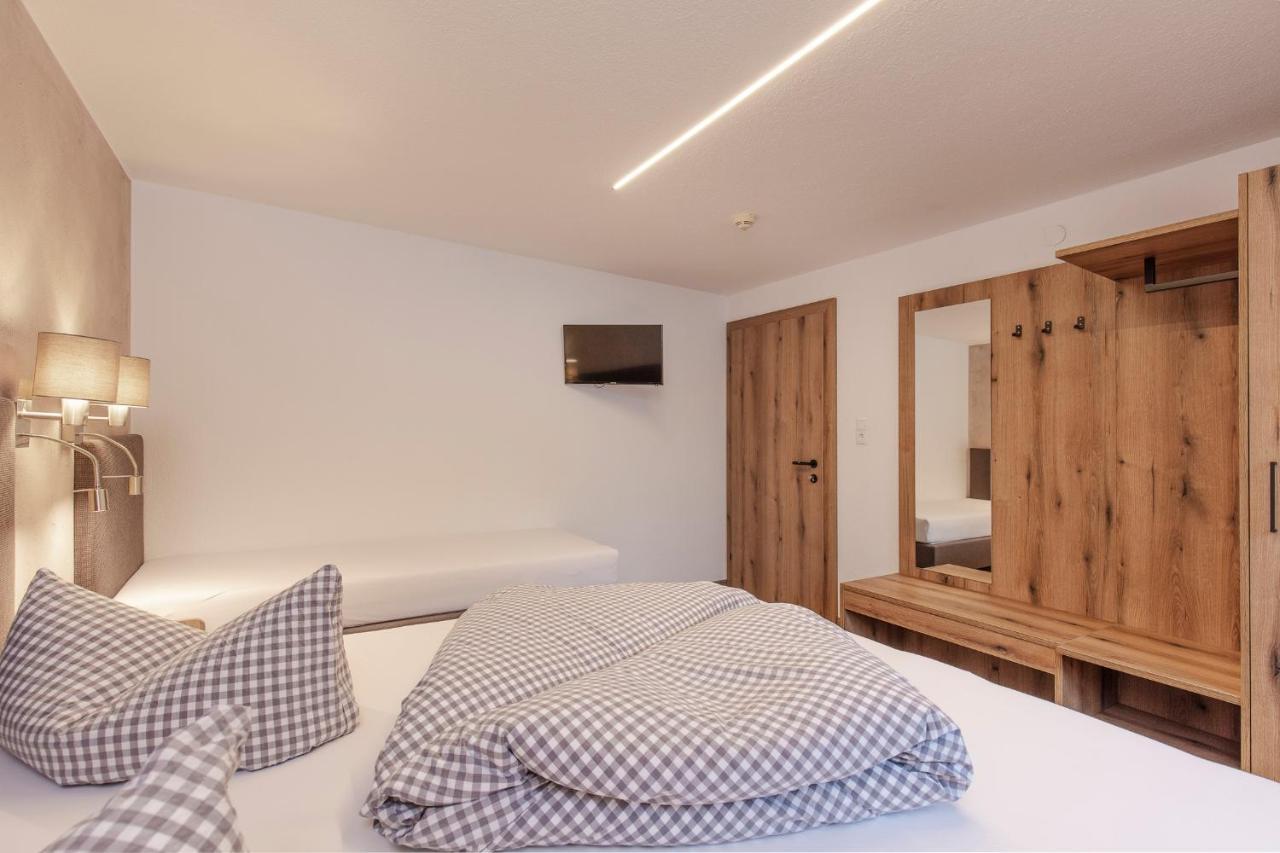 Hotel Garni Schoenblick Sölden Zewnętrze zdjęcie