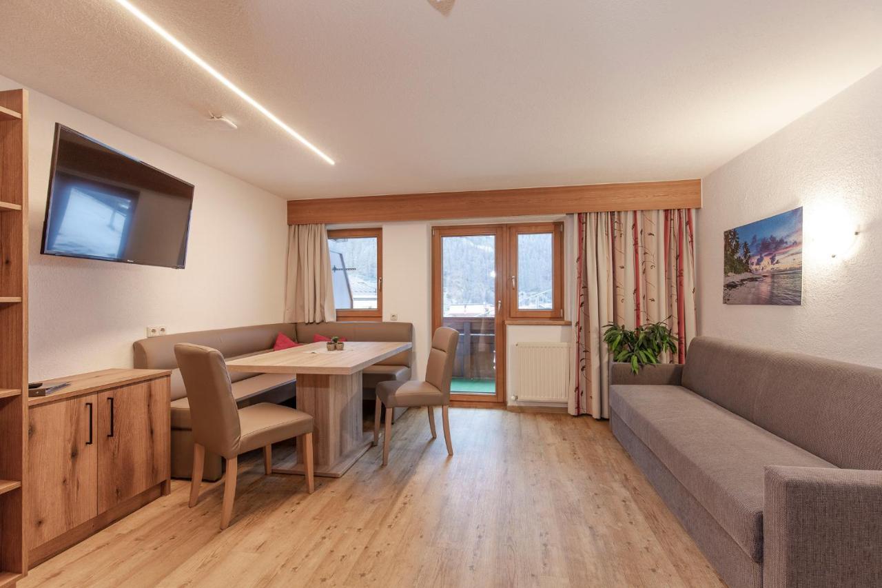 Hotel Garni Schoenblick Sölden Zewnętrze zdjęcie