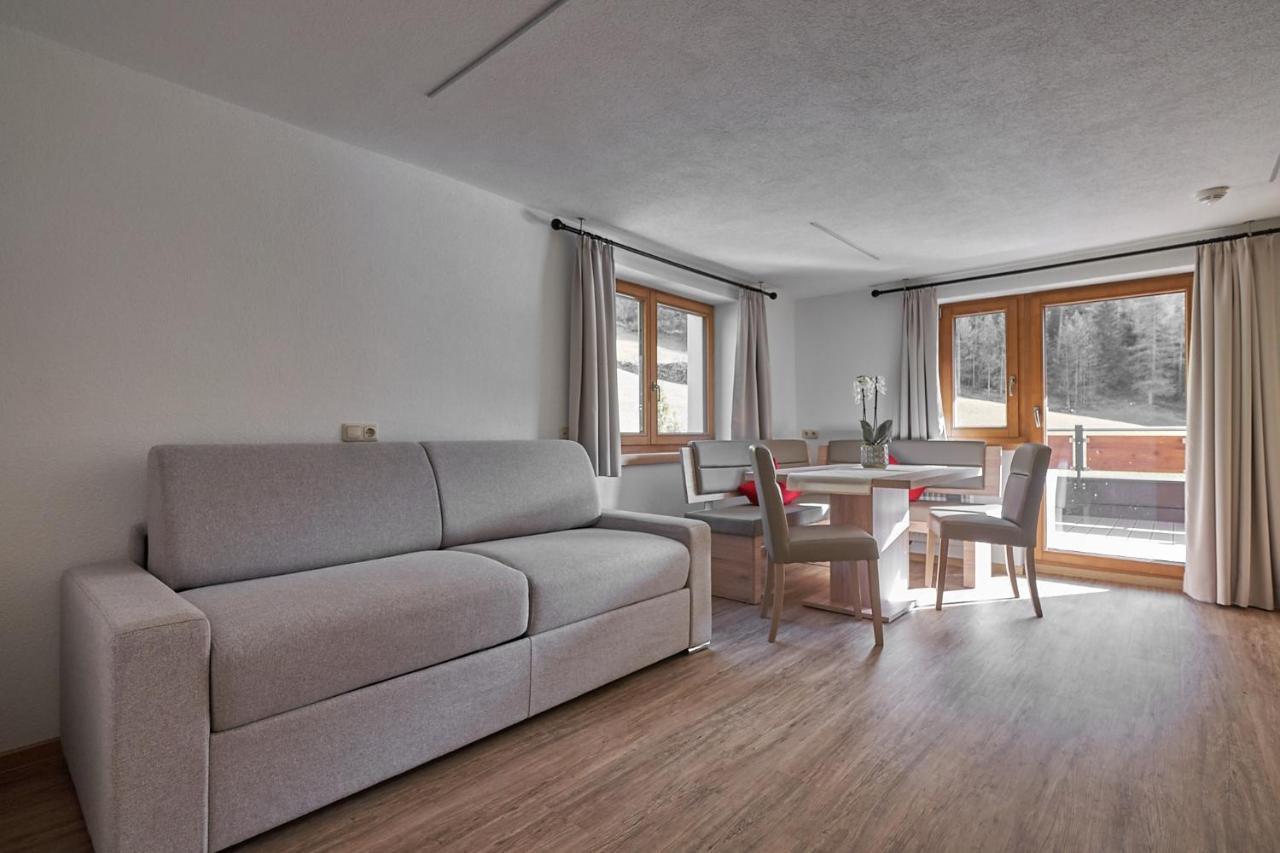 Hotel Garni Schoenblick Sölden Zewnętrze zdjęcie